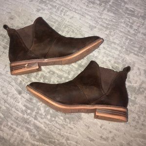 Brown RocketDog boots
